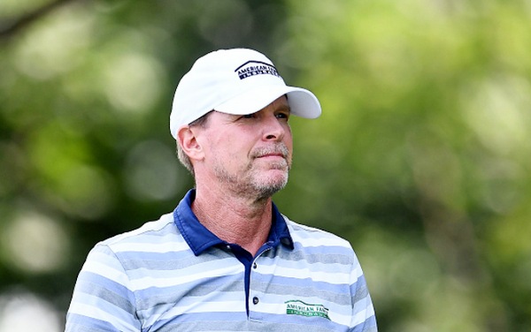 Steve Stricker in four-way tie for lead at the Sanford International, © Getty Images