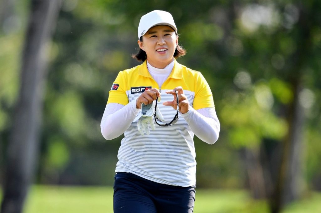 R3 Amy Yang & Minjee Lee tied for lead in Thailand