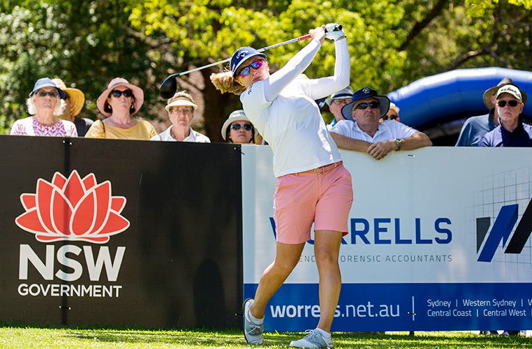 Women’s NSW Open R2 - DeRoey takes lead