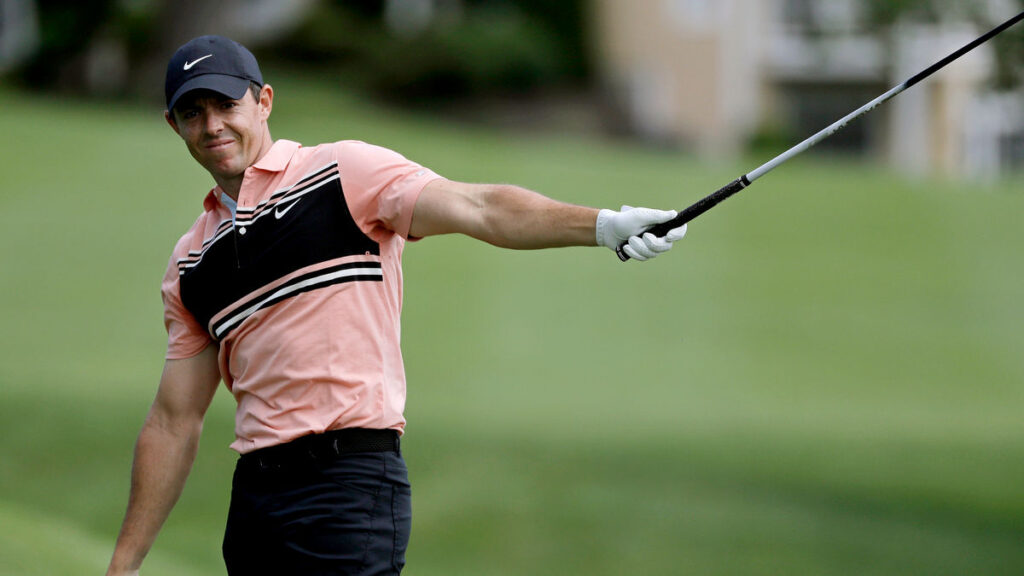 Travelers Championship R1 - McIlroy on the heels of leader