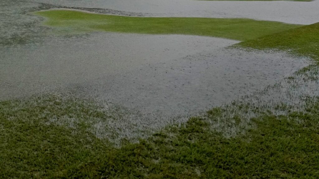 Play suspended in Italan Challenge Open as rain hits