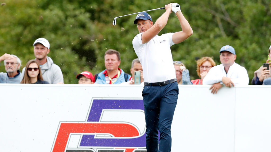 Czech Masters 2021 R1 - Henrik Stenson takes share of the lead in Prague