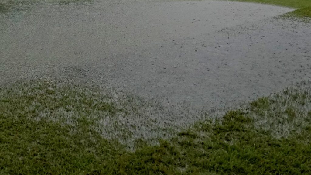 Wyndham Championship 2022 R3 - Play suspended due to weather