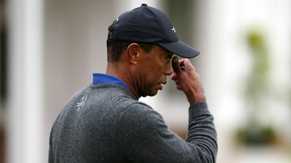 Tiger Woods endured a frustrating first day at the Open