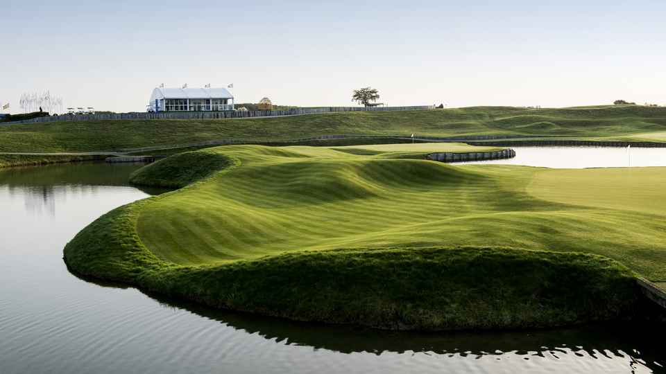 The 18th green at Le Golf National